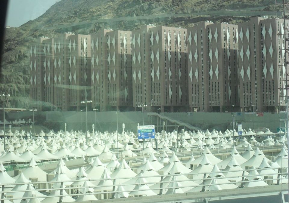 IBADAH HAJI BAGI WANITA