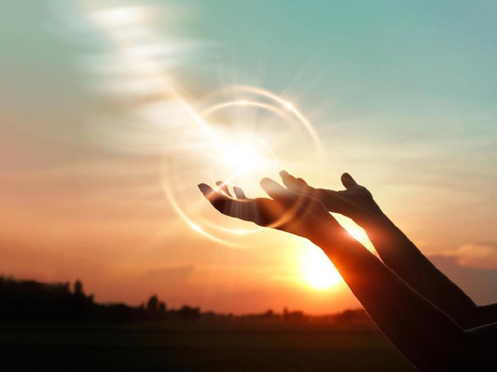 Di Antara Hikmah Penciptaan Manusia